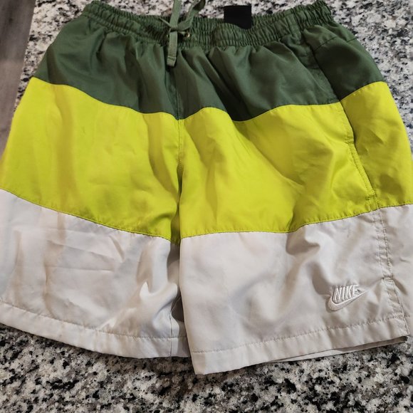 Nike Workout Shorts - Picture 1 of 3